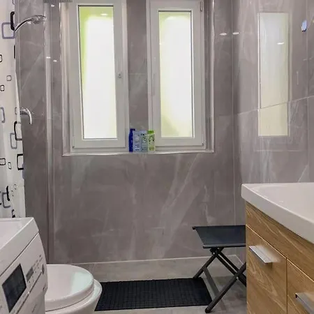 Apartment Well Equipped In