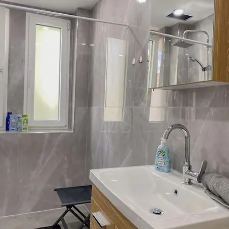 Apartment Well Equipped In *